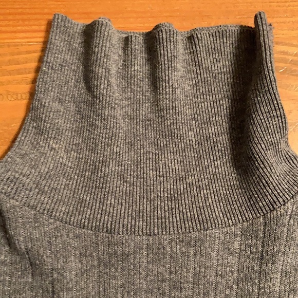 Gray Sweater - Picture 6 of 8